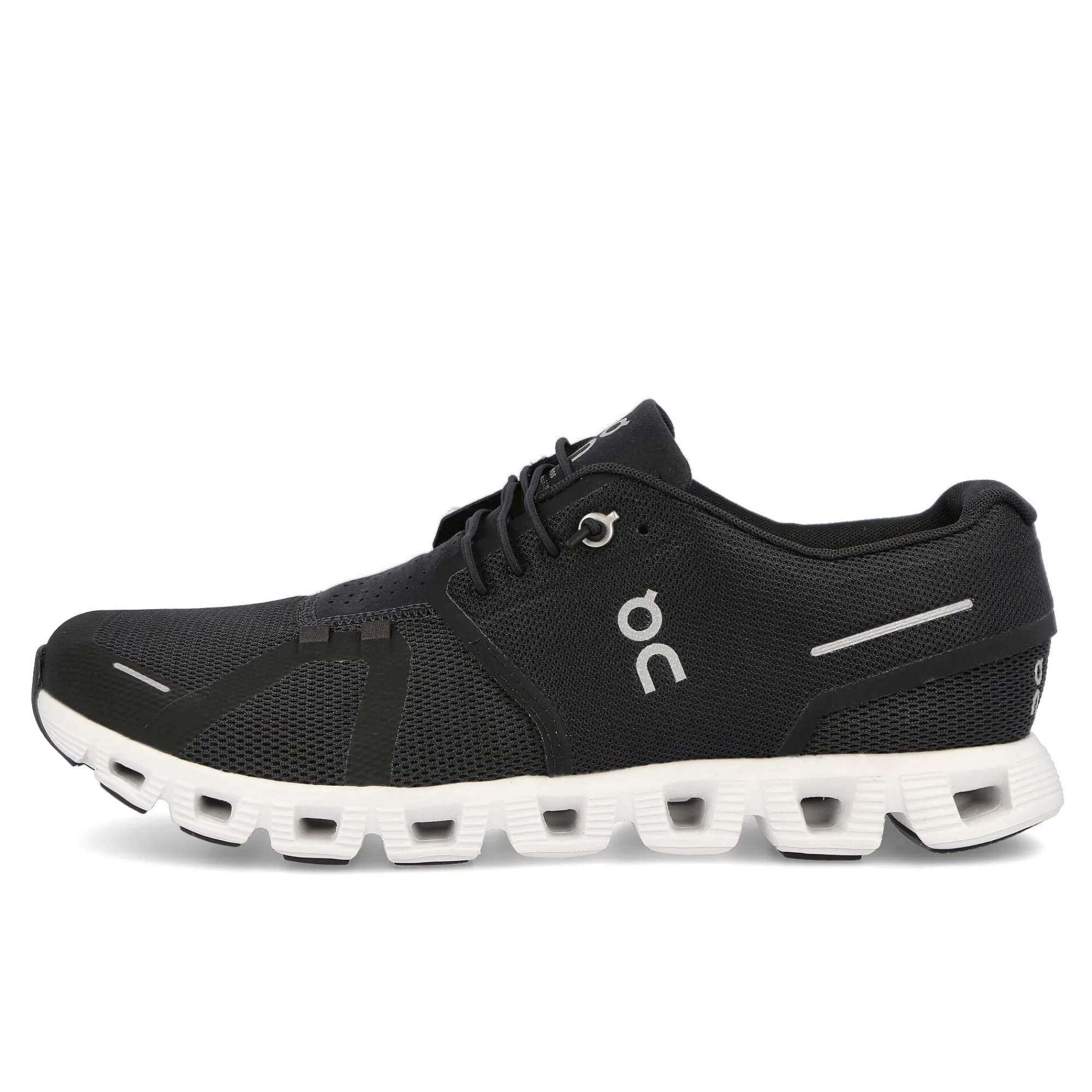 Low Tops | Retro & Running^On Running Cloud 5 Black/White