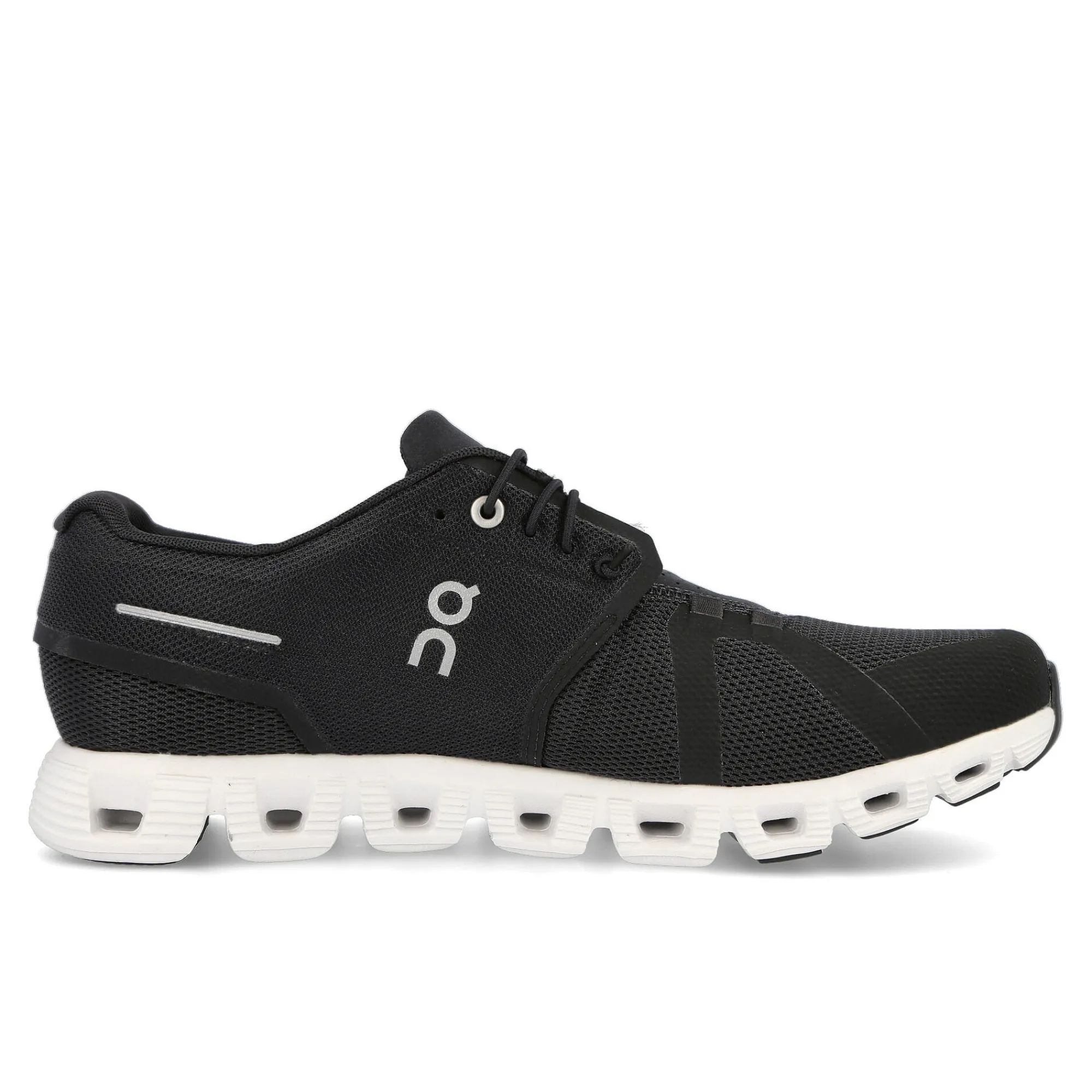 Low Tops | Retro & Running^On Running Cloud 5 Black/White