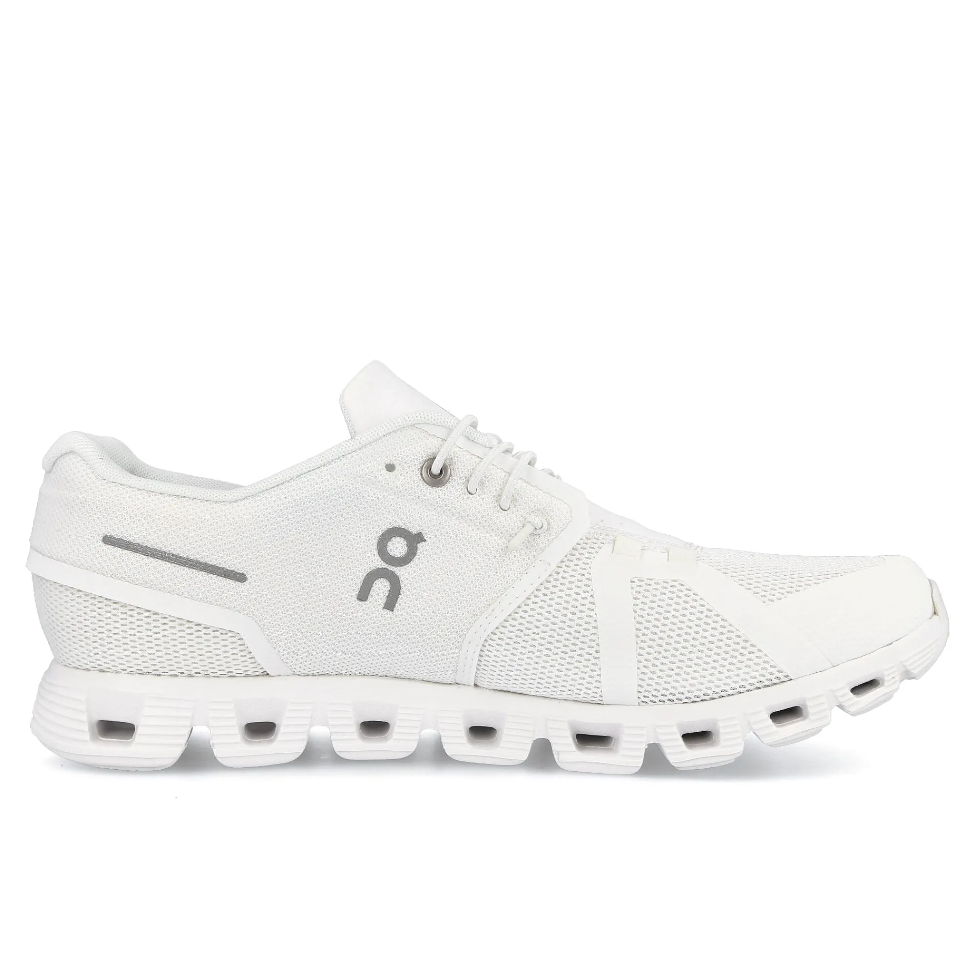 Low Tops | Retro & Running^On Running Cloud 5 AllWhite