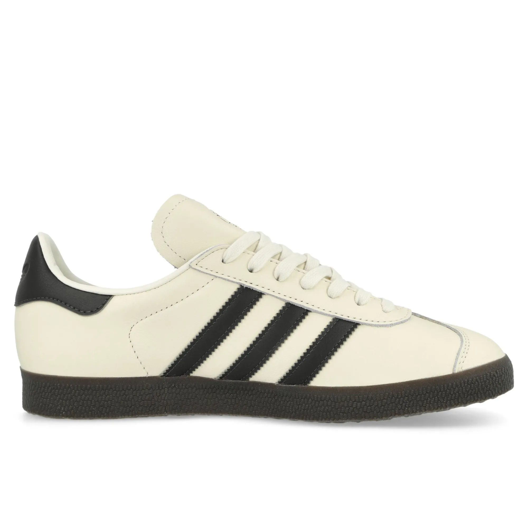 Low Tops | The Classics^adidas Gazelle OffWhite/UtilityBlack/Gum5